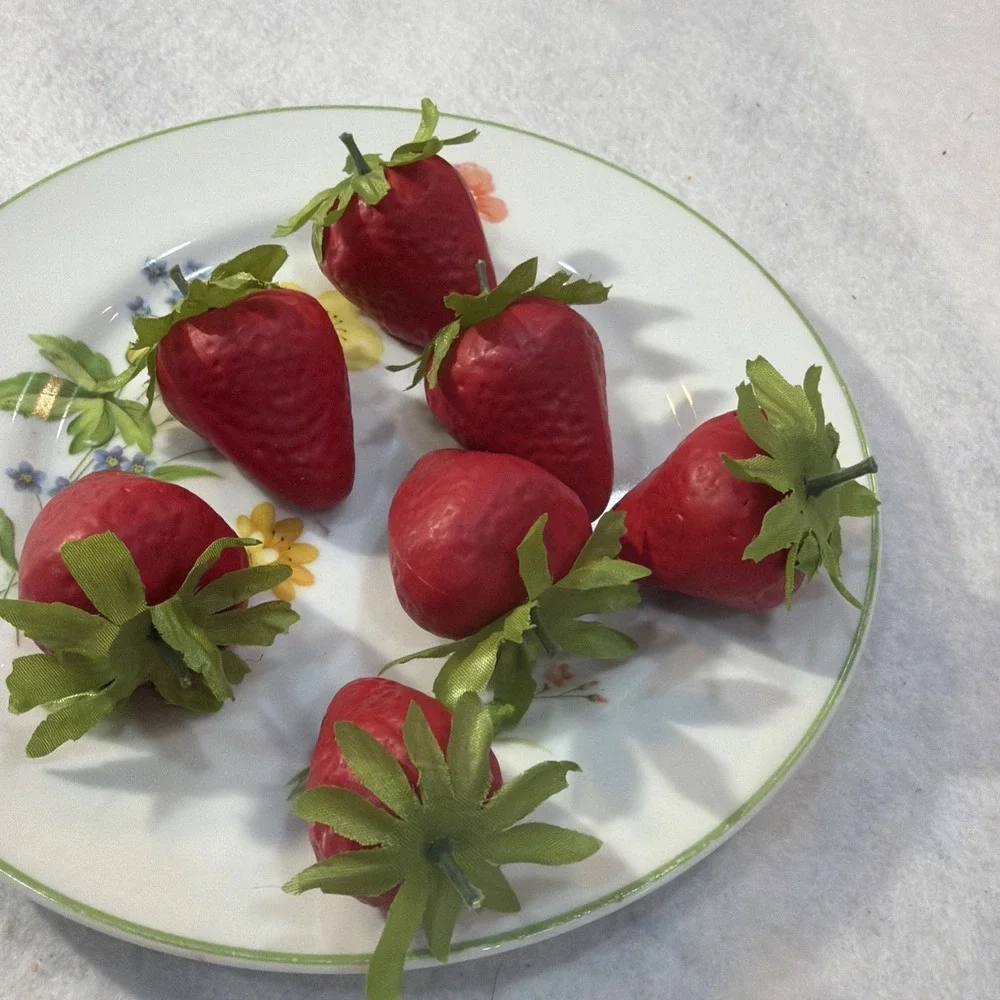 Artifi Strawberries Display Kitchen Decor Vintage Plate Wall Hanging W/hook 3